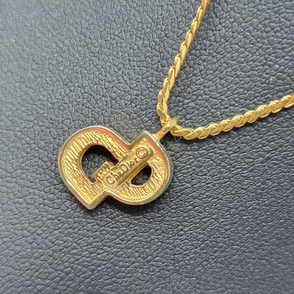 CHRISTIAN DIOR CD Logo Gold Tone Pendant Necklace - Picture 7 of 10